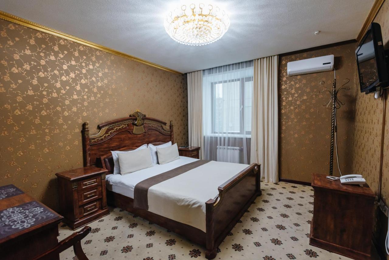 Altyn Adam Hotel Petropawlowsk Exterior foto