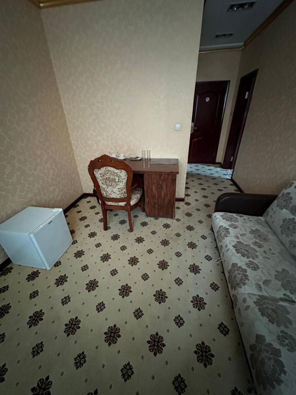 Altyn Adam Hotel Petropawlowsk Exterior foto